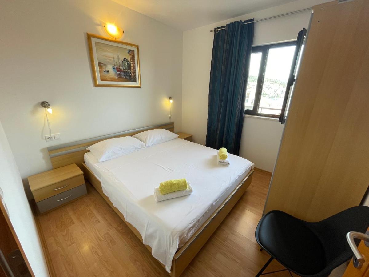 Holiday House Jakasa Trogir Kültér fotó